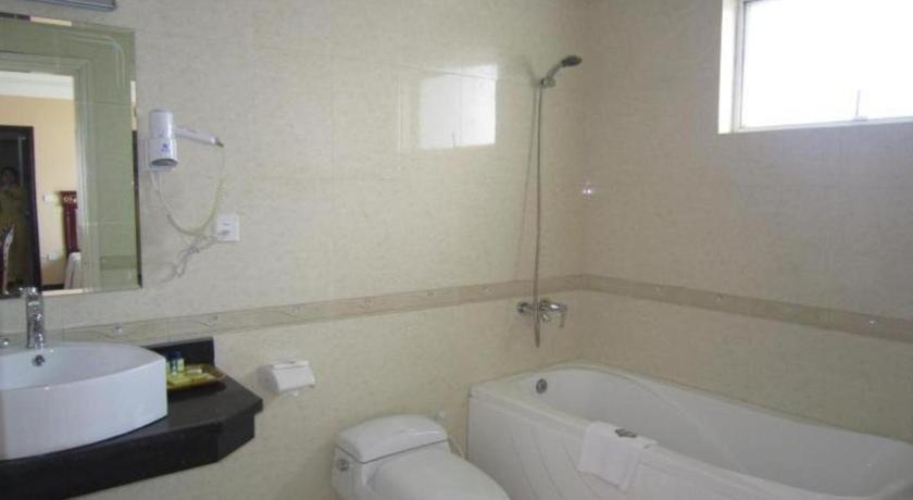 Classic Hoang Long Hotel Hai Phong Bagian luar foto
